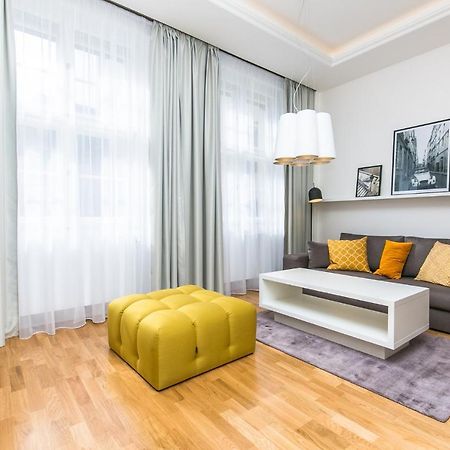 Top Location Old Town Brand New 2Bd Apartment Прага Екстериор снимка