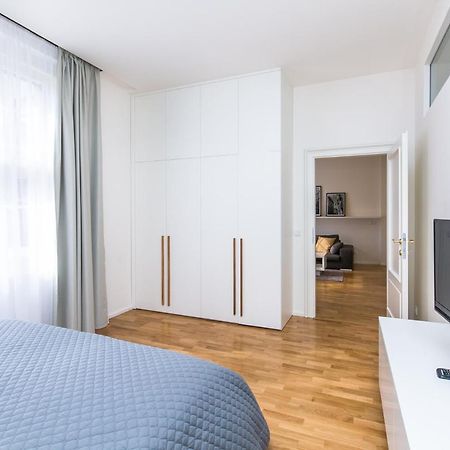 Top Location Old Town Brand New 2Bd Apartment Прага Екстериор снимка
