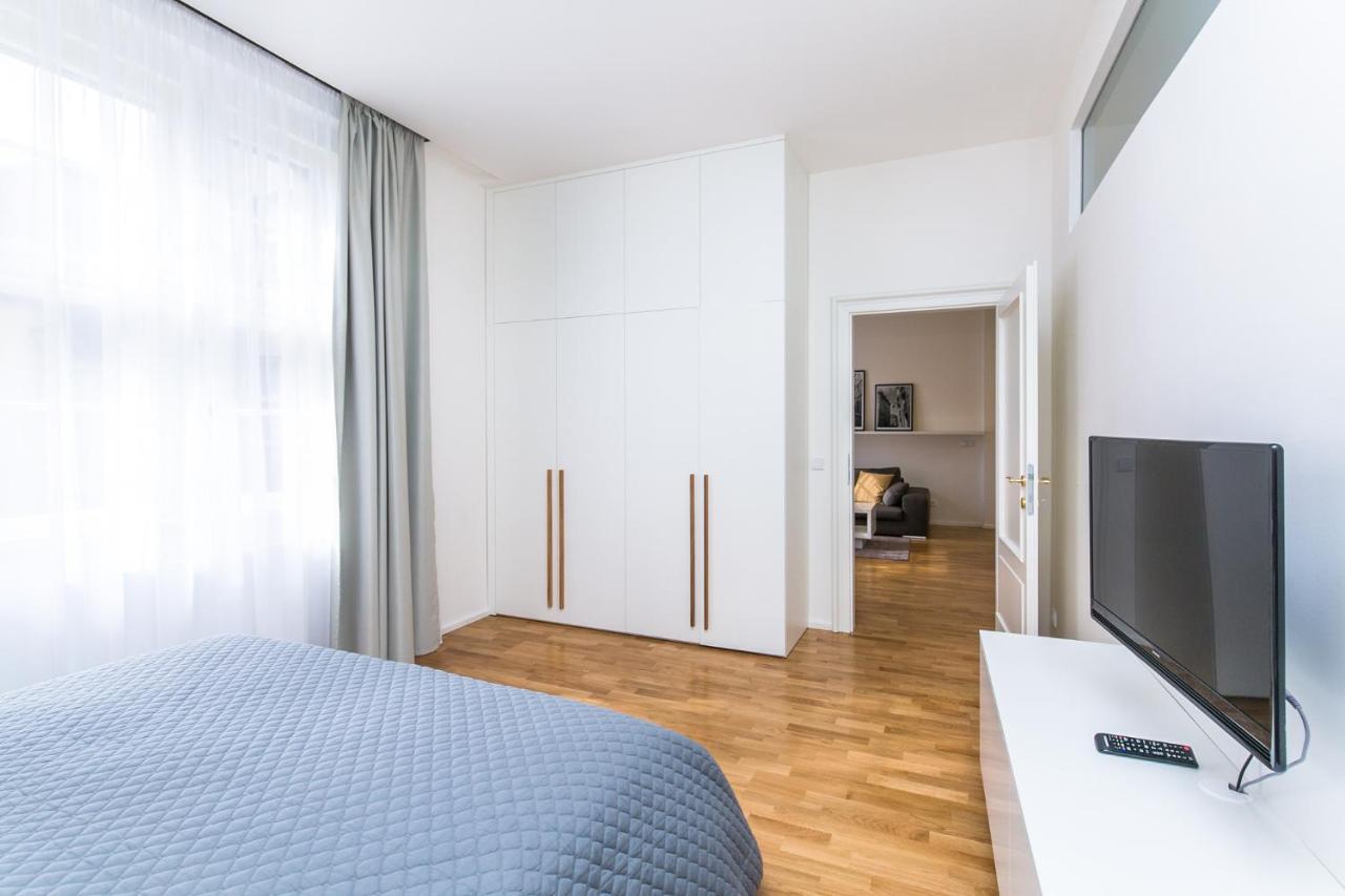 Top Location Old Town Brand New 2Bd Apartment Прага Екстериор снимка
