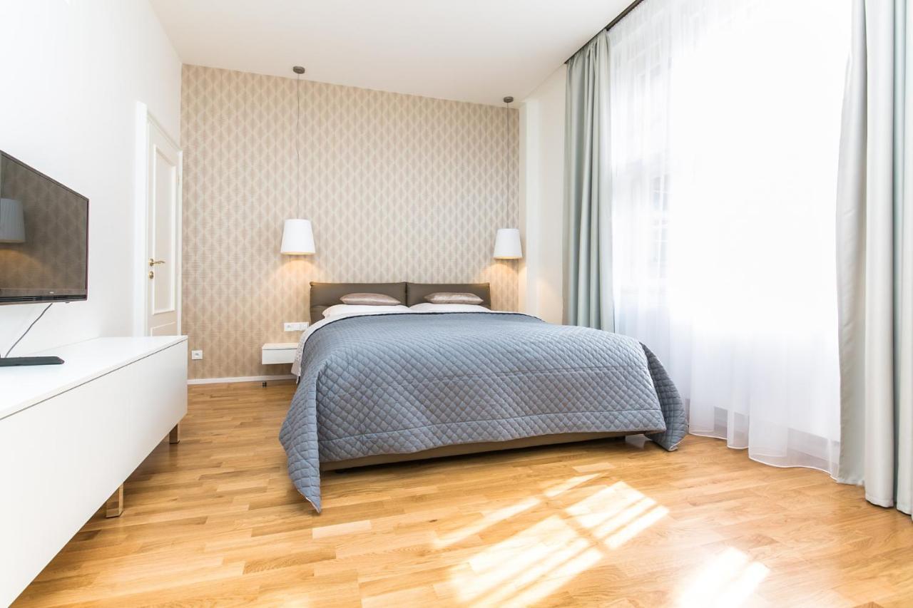 Top Location Old Town Brand New 2Bd Apartment Прага Екстериор снимка