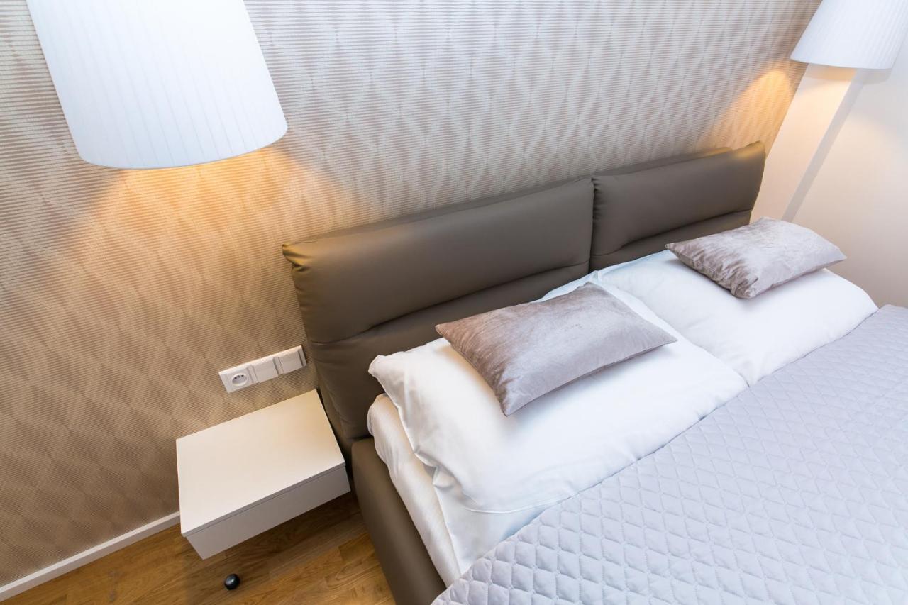 Top Location Old Town Brand New 2Bd Apartment Прага Екстериор снимка