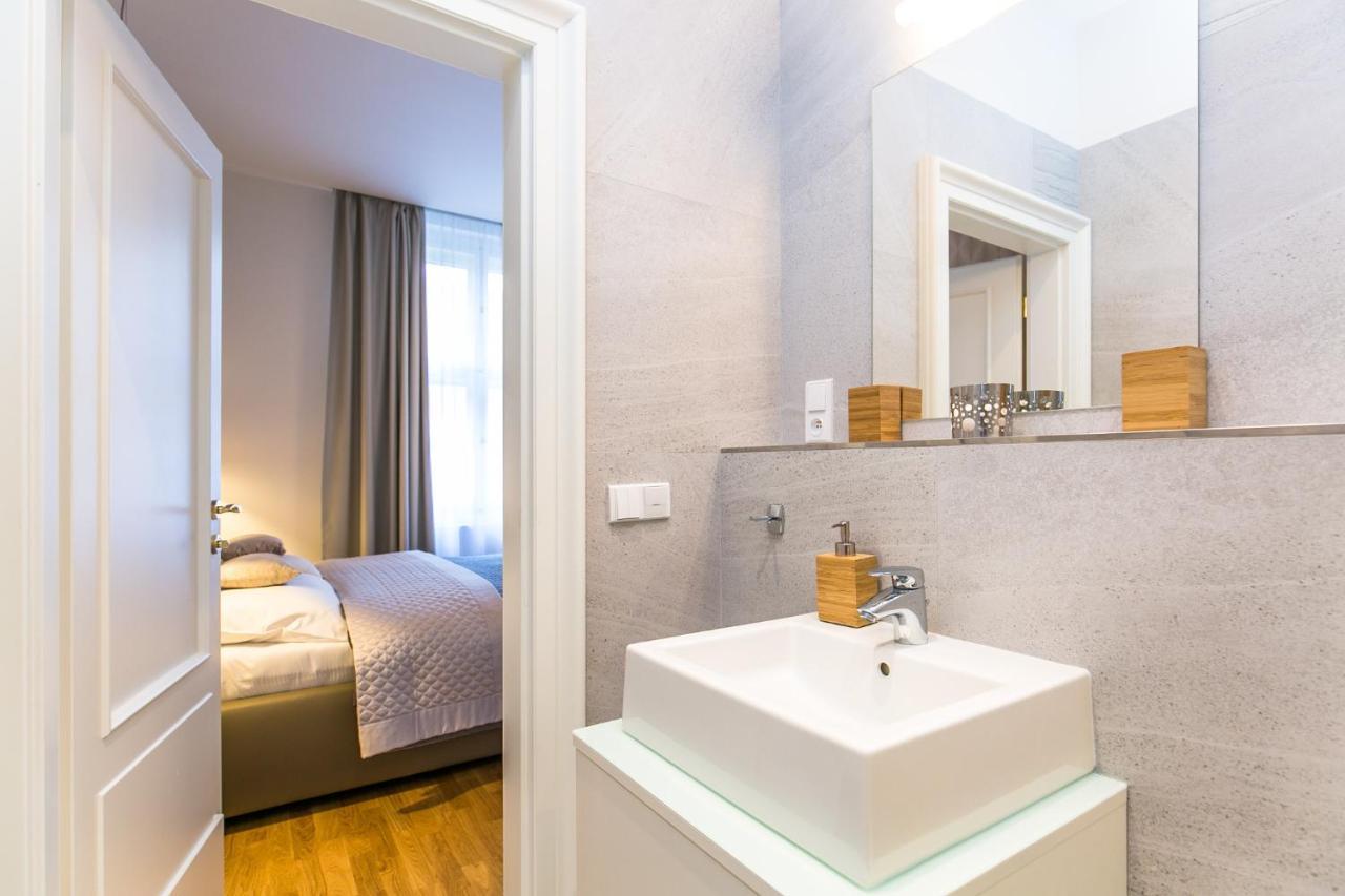 Top Location Old Town Brand New 2Bd Apartment Прага Екстериор снимка